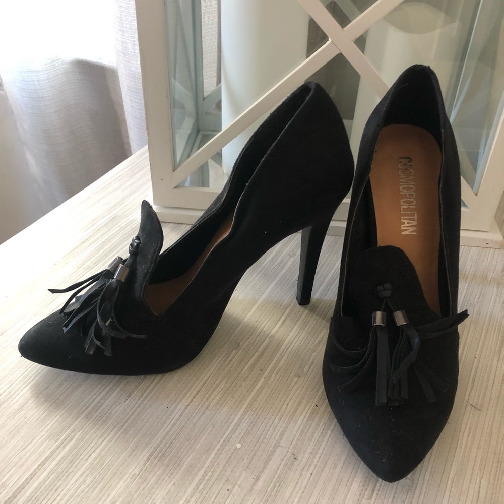 Black suede 4 inch pumps with tassel